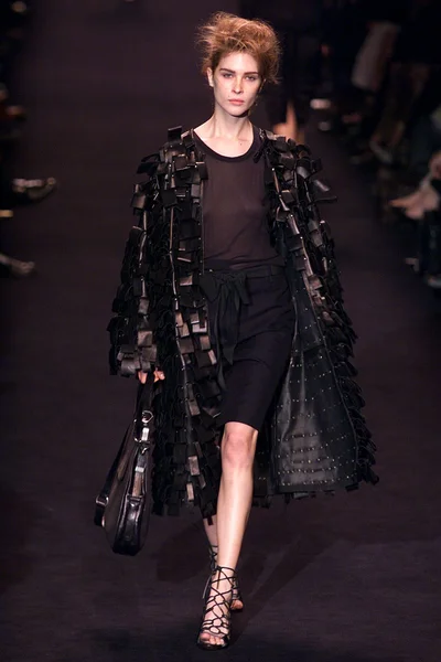 Look 13
